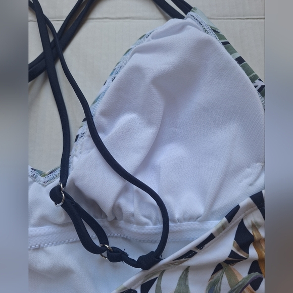 NWOT Hurley Womens One Piece Palm Print Swimsuit Criss Cross Straps Size L - Picture 5 of 10